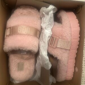 UGG Women's Pink Fluffy Slippers